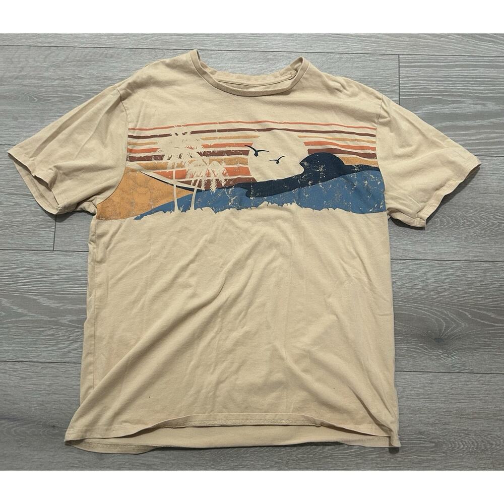 Eco Threads Men’s XL Graphic Beach Print T Shirt Cotton/ Polyester Blend